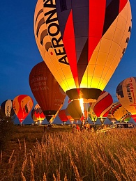 На фестивале «Небо России» провели ещё одно вечернее свечение аэростатов