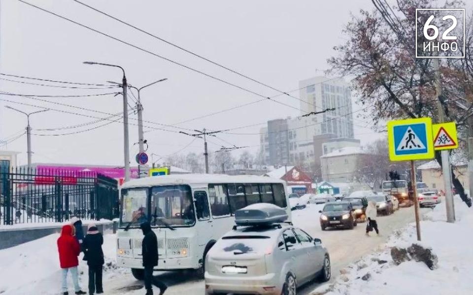 В Рязани водитель автобуса сбил женщину на «зебре» у улицы Попова - 62ИНФО