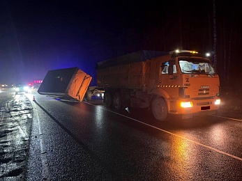 Три человека пострадали в смертельной аварии с грузовиком в Клепиковском районе
