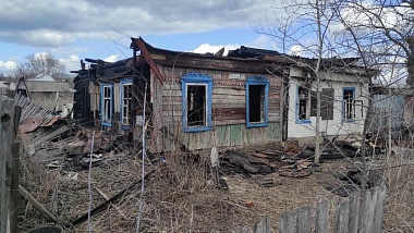 В Сасове вспыхнул деревянный дом 