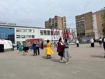 Как в мае 1945-го: Рязань танцует танцы Победы