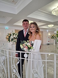 Лето любви: Рязанский ЗАГС показал фотосессии свадеб с июня по август