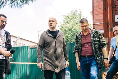 Охлобыстин и Прилепин украсили фасад будущего «Есенин-Центра» в Рязани