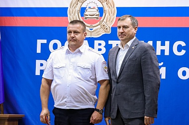 Сотрудники ГАИ получили награды в честь праздника