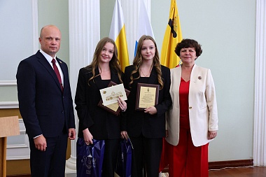 В Рязани поздравили лучших выпускников школ города