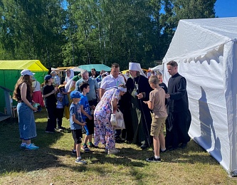 В селе Ласково отпраздновали День семьи, любви и верности