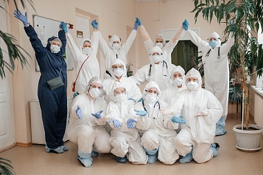 Год коронавируса в Рязани. Глава инфекционного отделения больницы имени Семашко — о первом пациенте, «плюсах» пандемии и рыбалке