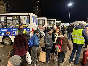 В Рязани встретили поезд с 793 жителями ЛНР и ДНР  - 62ИНФО В Рязани встретили поезд с 793 жителями ЛНР и ДНР