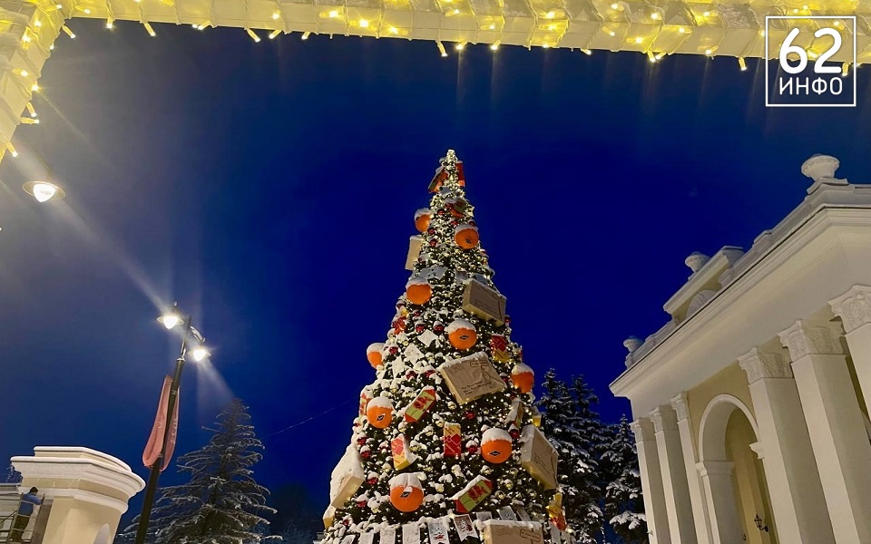 В Рязани Торговый городок украсили в советском сказочном стиле - 62ИНФО