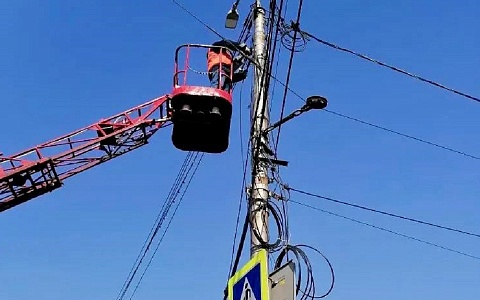 Срезали провода в центре Рязани: мэр Ясинский рассказал о проекте "Чистое небо"