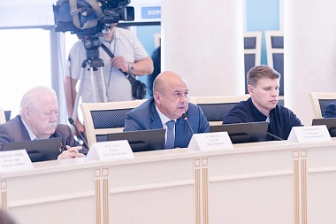 Аркадий Фомин: В 2025 году в полном объеме были обеспечены все социальные обязательства перед жителями области