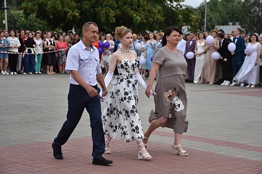 Фоторепортаж: в Рязанской области прошли выпускные и церемонии вручения аттестатов