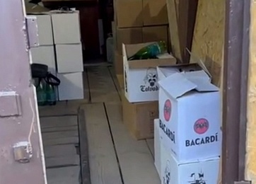 Рязанская супружеская пара устроила нелегальный алкомагазин на улице Лермонтова