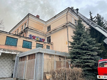 Пожар в здании училища связи в Рязани. Фоторепортаж