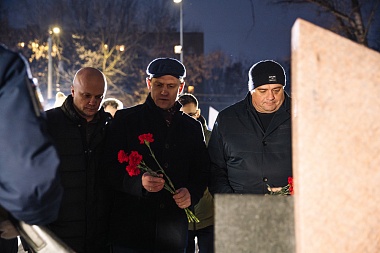 В Рязани прошёл торжественный митинг в честь Дня Героев Отечества