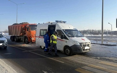 Два человека в "скорой" пострадали в ДТП с "Камазом" в Рязани