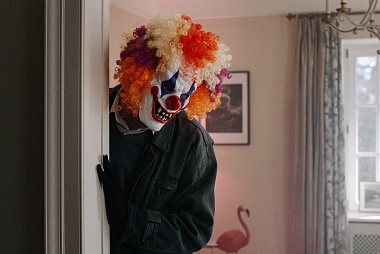 Вышел тизер комедии «Диагноз “Везучая”» от Wink и more.tv с Аглаей Тарасовой и Кириллом Кяро