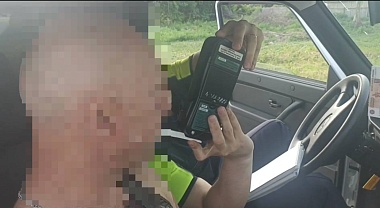 Полиция поймала пьяного мопедиста без водительских прав в Спасском районе