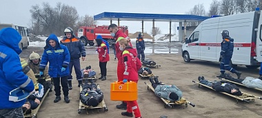 Минздрав Рязанской области опубликовал фото оказания помощи "жертвам" массового ДТП