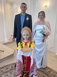 Свадьба в троллейбусе и по-русски: ЗАГС показал фото рязанских молодоженов марта 