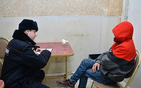 Рязанец незаконно поставил на учет 9 иностранцев