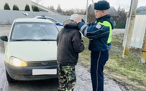 Сотрудники ДПС  оказали медпомощь пострадавшему в ДТП пешеходу в Сасове