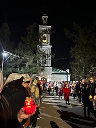 Пасха в Рязани: в храмах прошли крестные ходы и ночные службы