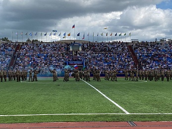 В Рязани День ВДВ отметили показательными выступлениями десантников и прыжками с парашютом