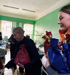 Рязанский зампред Анна Рослякова навестила бойцов в военном госпитале