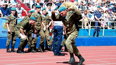 В Рязани отпраздновали День ВДВ: фоторепортаж