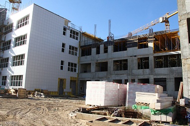 Мэр Рязани Артёмов проинспектировал строительство 2-х школ и детсада