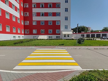 В Рязани у БСМП нанесли «вафельную» разметку для свободного проезда реанимобилей