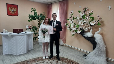 Лето любви: Рязанский ЗАГС показал фотосессии свадеб с июня по август