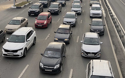Суд запретил ввоз праворульных автомобилей в Россию