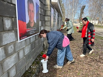 В Кадоме разместили портреты фронтовиков на Аллее героев СВО