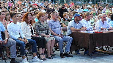 В Рязани впервые разыграли Музыкальный кубок КВН и «поющих косопузов» - 62ИНФО В Рязани впервые разыграли Музыкальный кубок КВН и «поющих косопузов»