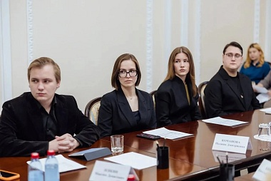 Павел Малков сформулировал задачи для молодежного правительства 