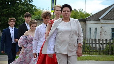 Фоторепортаж: в Рязанской области прошли выпускные и церемонии вручения аттестатов