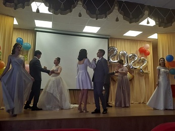 Районы Рязанской области показали фото выпускников-2022