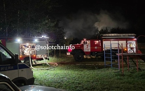 В Солотче загорелся сарай