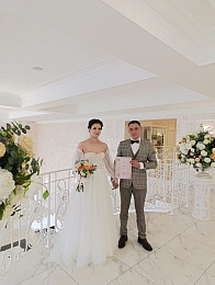 Стильные невесты, эффектные женихи: рязанцам показали самые яркие свадьбы лета