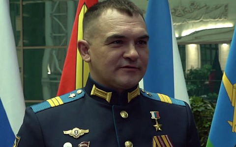 Захаровец Егор Николаев получил звезду Героя России