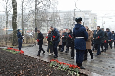 У памятника Полетаеву в Рязани состоялось возложение цветов