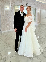 Лето любви: Рязанский ЗАГС показал фотосессии свадеб с июня по август