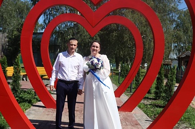 Рязанский ЗАГС представил фото свадеб лета-2023 - 62ИНФО Рязанский ЗАГС представил фото свадеб лета-2023