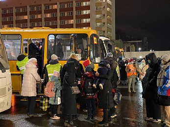 В Рязани встретили поезд с 793 жителями ЛНР и ДНР  - 62ИНФО В Рязани встретили поезд с 793 жителями ЛНР и ДНР