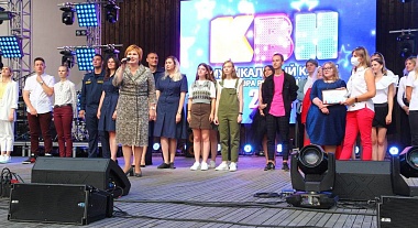 В Рязани впервые разыграли Музыкальный кубок КВН и «поющих косопузов» - 62ИНФО В Рязани впервые разыграли Музыкальный кубок КВН и «поющих косопузов»