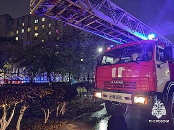 500 человек эвакуировали из-за пожара в общежитии РязГМУ