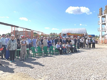 «Зелёный сад» отметил День строителя конкурсом профмастерства и фейерверком