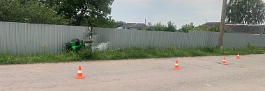 Девятилетний мальчик на квадроцикле влетел в забор в Спасском районе